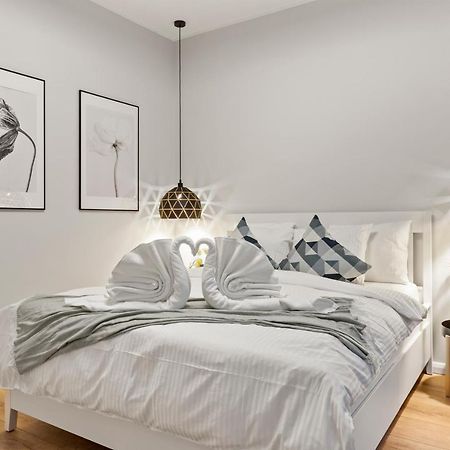 Tova Pearl Ultracentral - Romana Square Subway Apartment Букурещ Екстериор снимка