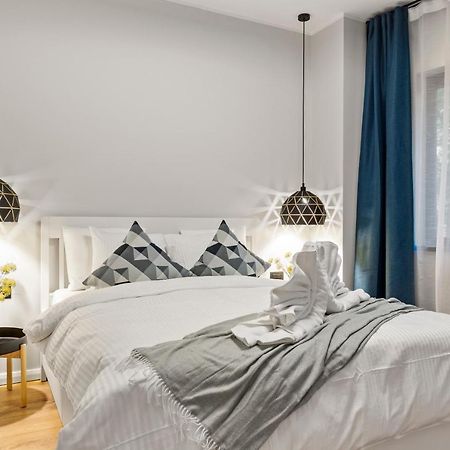 Tova Pearl Ultracentral - Romana Square Subway Apartment Букурещ Екстериор снимка