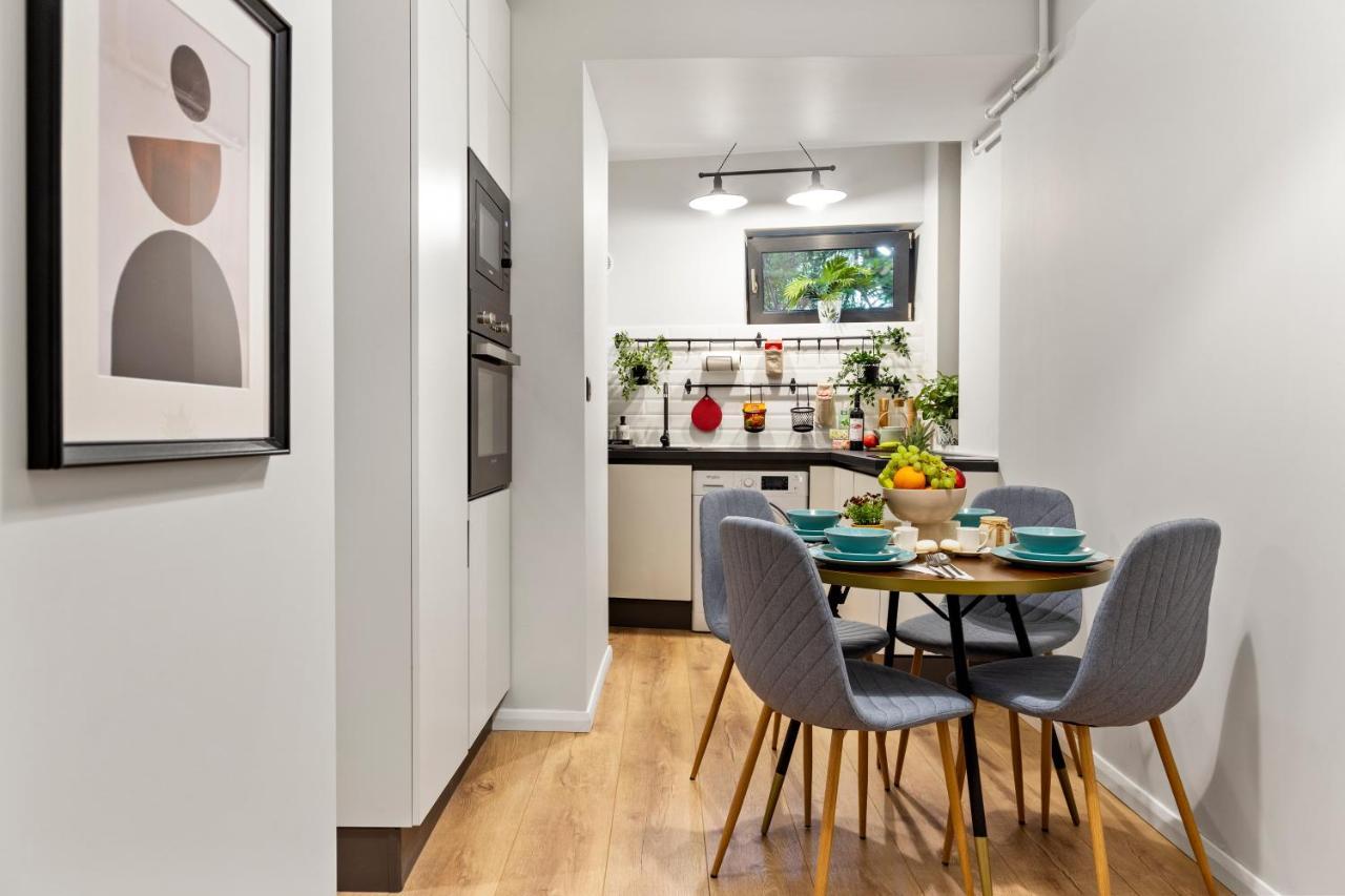 Tova Pearl Ultracentral - Romana Square Subway Apartment Букурещ Екстериор снимка