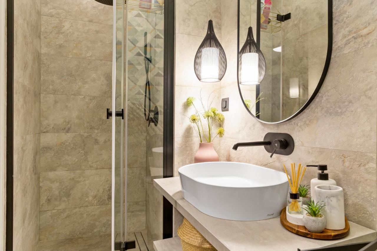 Tova Pearl Ultracentral - Romana Square Subway Apartment Букурещ Екстериор снимка