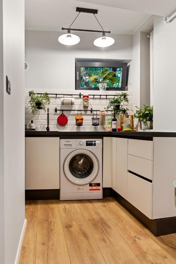 Tova Pearl Ultracentral - Romana Square Subway Apartment Букурещ Екстериор снимка